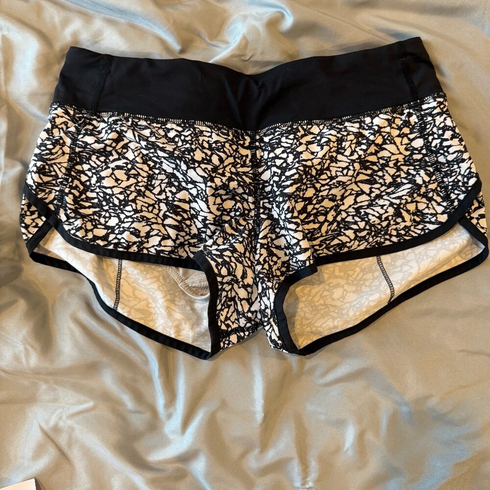 LULULEMON SHORTS, SIZE 6